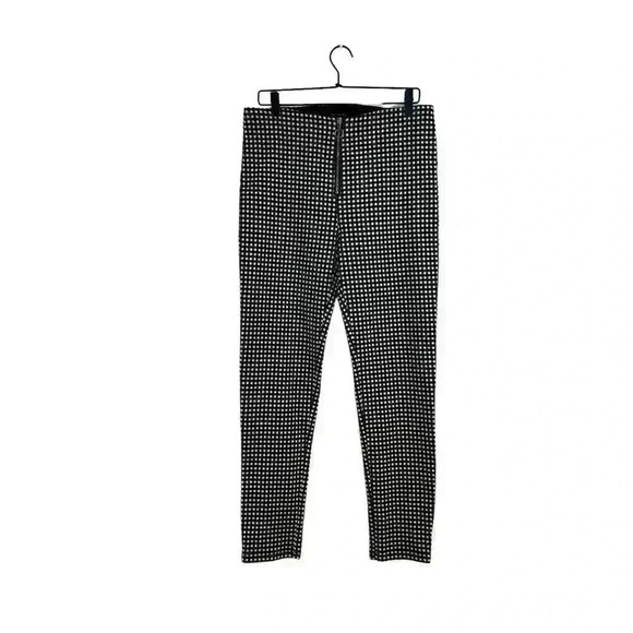Like New Black/White Gingham Mid-Rise Tapered Pants with Elastic Waist and Front - Picture 1 of 6